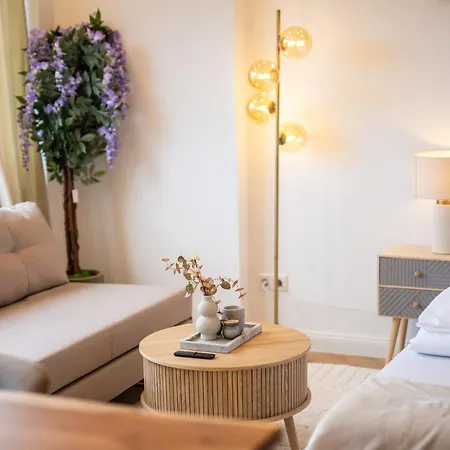 Stadionperle - Direkt Im Viertel - Gruppenliebling